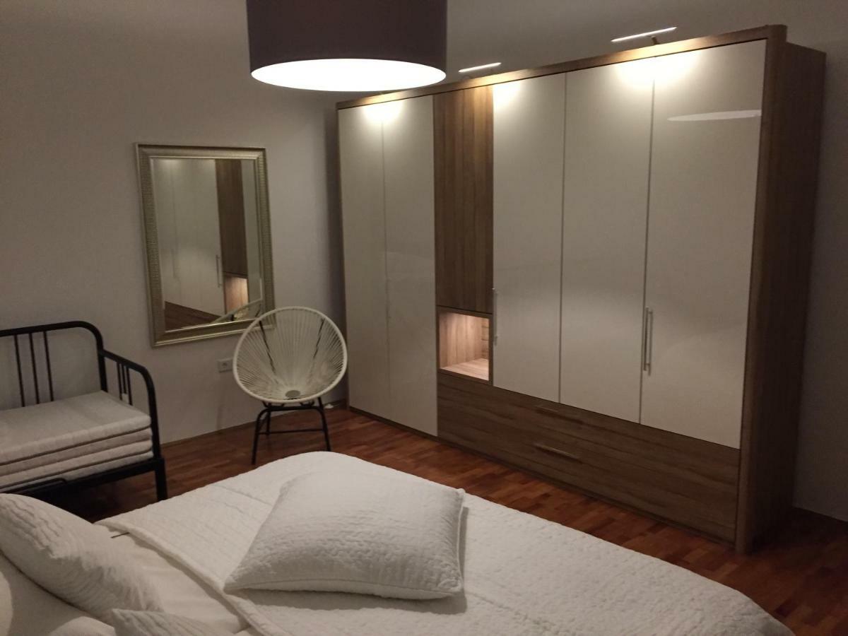 Central House Nona Crikvenica Eksteriør billede